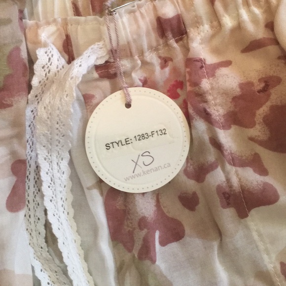 Frou-frou floral brand new pj set - Picture 3 of 3